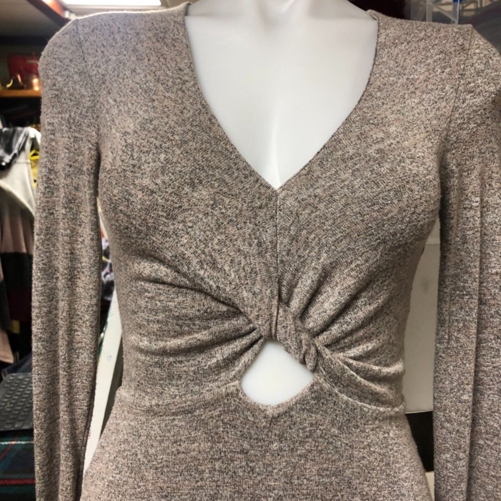 Women Wilfred Free Twist Peekaboo Paige Knit Dress In a Heather grey sz XS - Picture 2 of 4